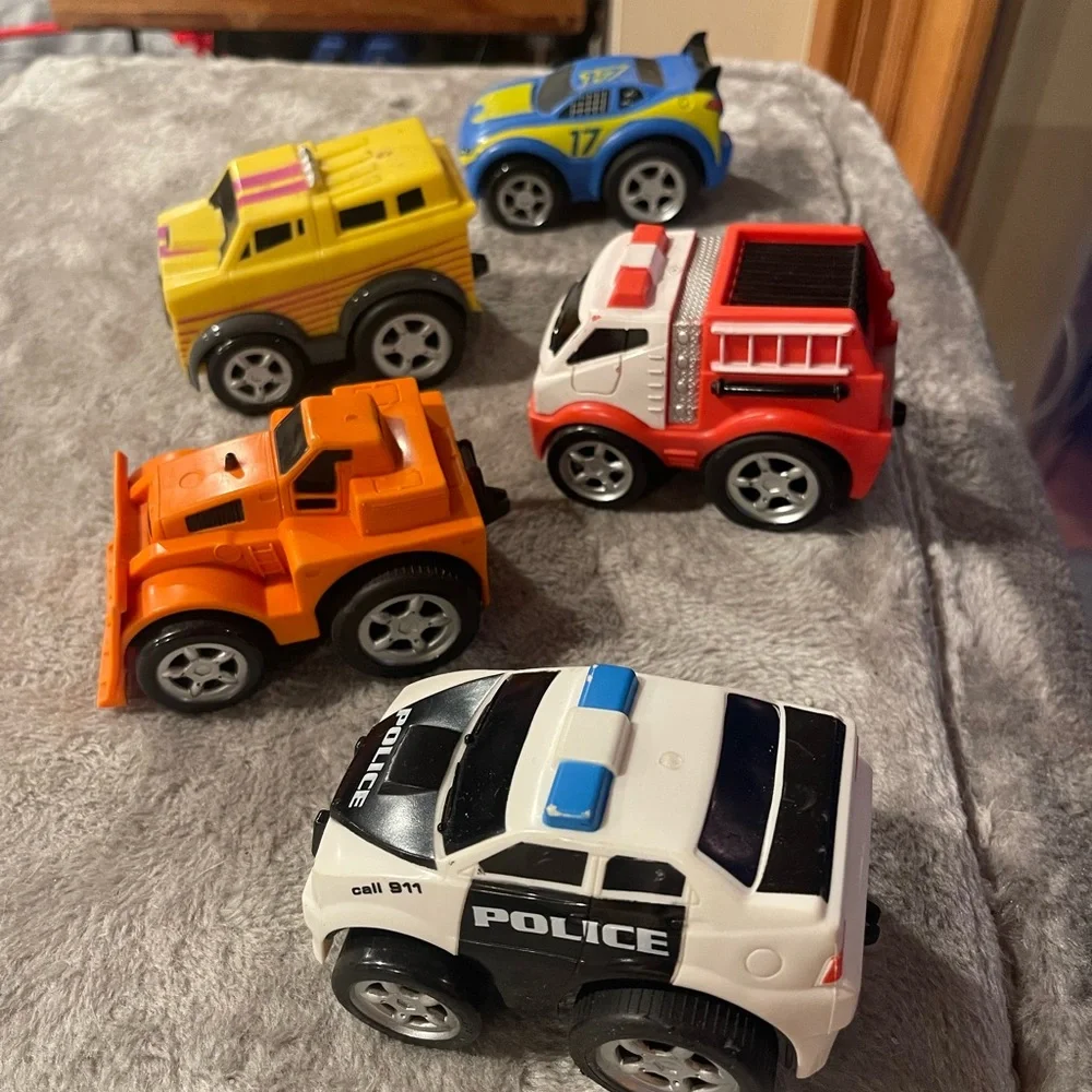 Colorful Toy Car Set - Picture 2 of 2
